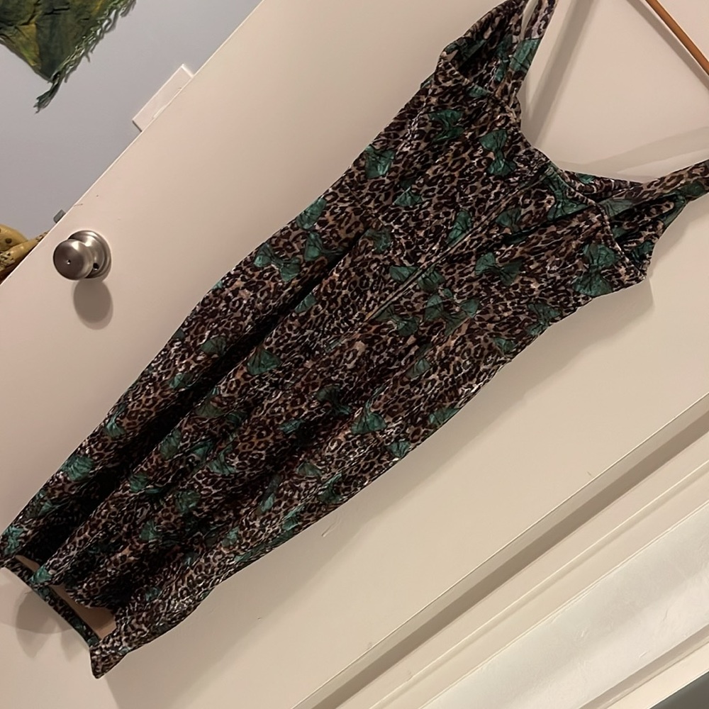 Gently used 1 time midi xl Tatyana very cute with stretch animal print with bows - Picture 8 of 8